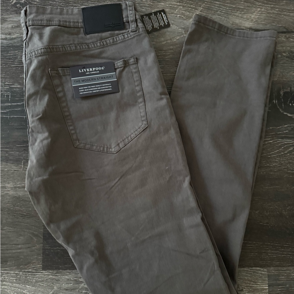 Liverpool Modern Straight Jeans
